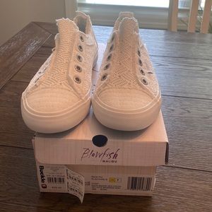 Womens size 7 blowfish shoes